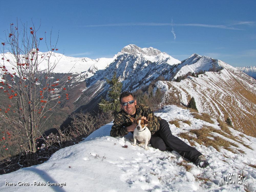 58 Fulvio posa con la Regina.jpg
